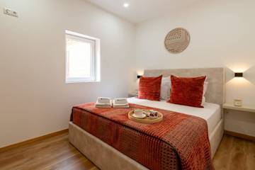 Bright & Spacious Flat in Matosinhos by HostWise photo 2