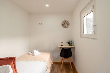 Bright & Spacious Flat in Matosinhos by HostWise photo 5