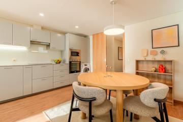 Sunlit Apartments in Foz do Douro by HostWise photo 4