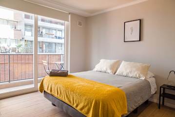 Chic Urban Retreat: 1BR Haven in Providencia