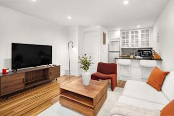 Photo #3 of Madison Gardens | Designer 1BR in Flatiron Brownstone