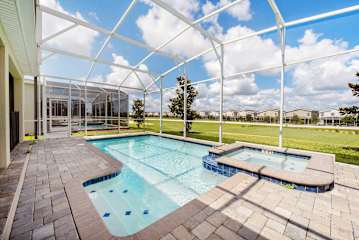 Spacious Davenport Villa, Pool & Sleeps 23
