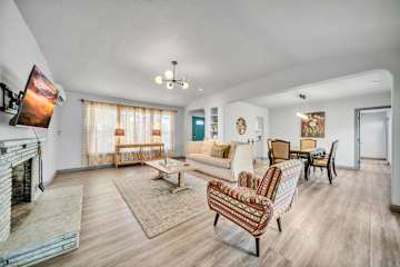 Compact lounge with a warm vibe 