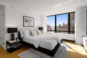 Photo #4 of Skyline I | 22nd floor 3BR w/ Doorman, Gym, Pool