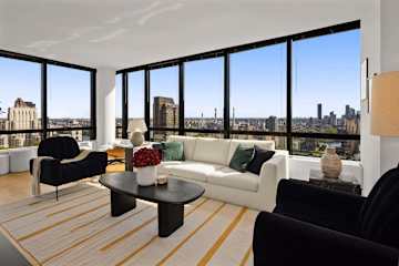 Preview for Skyline III | 33rd-floor 3BR w/Doorman, Gym, and Pool by Haus
