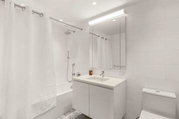 Photo #7 of Embassy I | 21st floor 2BR w/ Doorman, Gym, Pool Photo #7 of Embassy I | 21st floor 2BR w/ Doorman, Gym, Pool