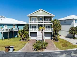 1464 Bermuda Dr, Private Navarre Beach home