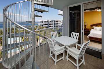 Destin West Pelican 707