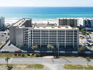 Emerald Isle 610🌊Gulf Views! Beach Service🏖️