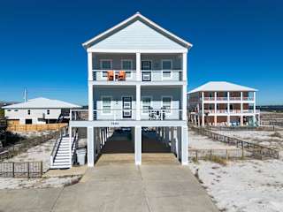 Sand Dollar Cottage, Large Private Home in Navarre