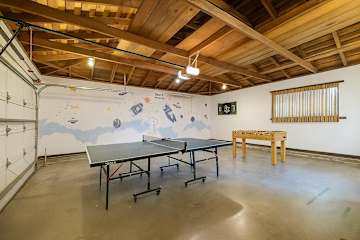 Dedicated play area for children’s entertainment