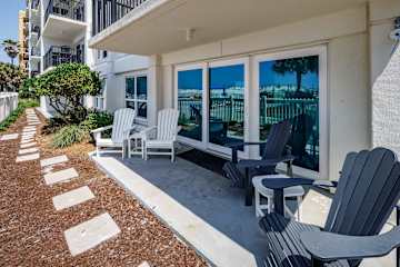 Sea Oats 106 Gulf Front condo