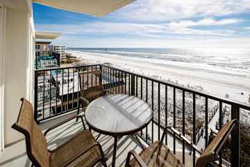Sea Oats 705 Gulf front condo