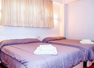 Amplio Apartamento Familiar en la Zona Baja de Sierra Nevada – Ideal para 8 Personas - image 4