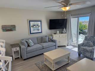 Island Sands 103 Gulf front condo