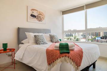 Cozy 2BR Escape for Three in Vibrant Nunoa