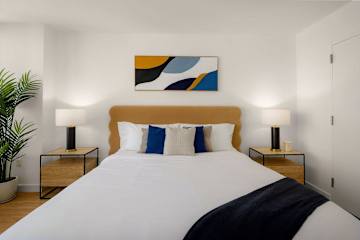 Photo #8 of Skyline V | 26th-floor 3BR w/Doorman, Gym, and Pool