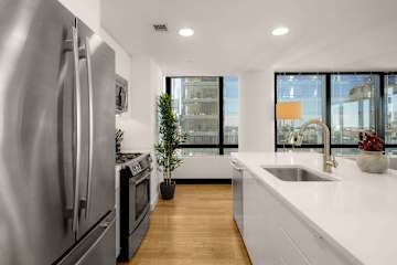 Photo #11 of Skyline V | 26th-floor 3BR w/Doorman, Gym, and Pool