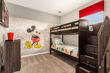 Kissimmee Villa: 9BR Oasis, Sleeps 16