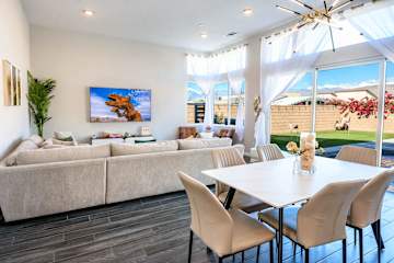 Open Concept Living/Dining Room