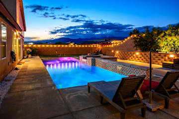 Please inquire if you would like heat the pool for an additional fee. Spa heat is included with your stay at no fee.
