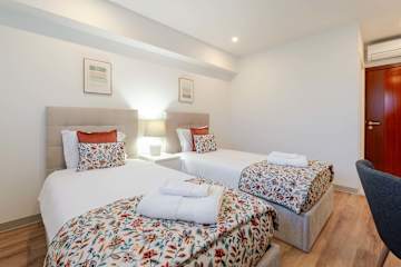 Bom Sucesso Executive Suite 9 by HostWise photo 3