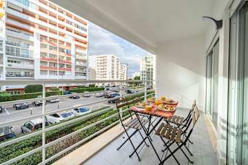 Bright Flat with Pool & Balcony by HostWise photo 2