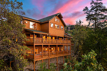 Black Bear Ridge Resort – Valhalla Manor