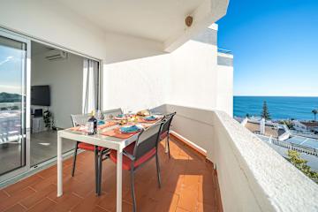 Beachfront Flat & Panoramic Sea View by HostWise photo 4