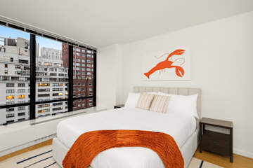 Photo #10 of River Villa | 17th-floor 4BR w/Doorman, Gym, Pool