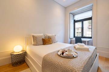 Modern Stuning Flat w/ Prime Location by HostWise