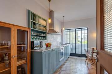 Light-Filled Cedofeita Apt by HostWise photo 4