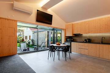 Modern Retreat with Garden by HostWise photo 5