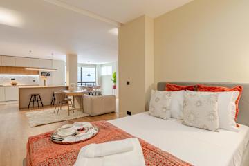 Modern Studio, Open Plan Elegance by HostWise photo 2