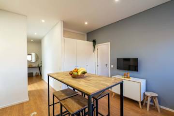 Colorful & Cozy Apartment by HostWise photo 3