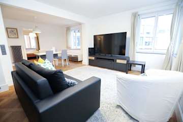 Spacious City Apartment | Sihlcity | Free Parking