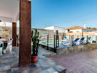 Encantador Chalet con Piscina y Jardín Privado junto a las Playas de Conil - image 21