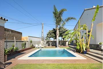 Villa con piscina privada, terraza y Wi-Fi - image 30