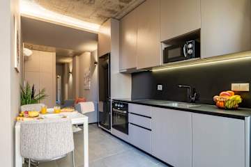 Modern & Cozy Flat with Terrace by HostWise photo 4
