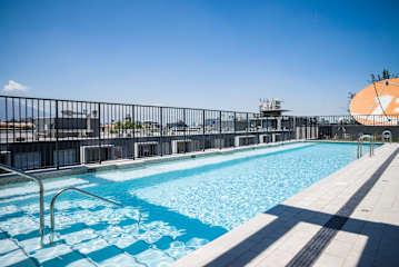 Spacious 2BR 2BA in Providencia Perfect for Groups