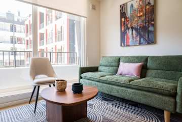 2BR Retreat Discover the Heart of Providencia