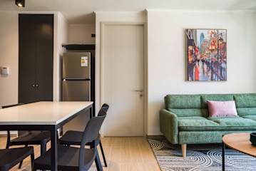 Providencia Gem 2BR Apt, Pool & Views