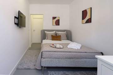 Bright & Cozy Apartment by HostWise photo 2