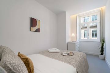 Bonfim Patio & Balcony Apartments by HostWise photo 5