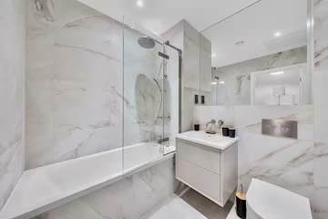 The Radcliffe photo 4