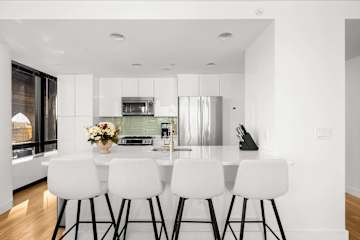 Photo #4 of Sutton Landing | 17th-floor 2BR w/Doorman, Gym, and Pool