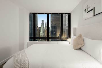 Photo #13 of Skyline VI | 12th-floor 3BR w/Doorman, Gym, and Pool