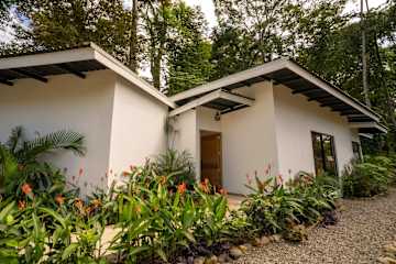 Villa de ensueño Anusara con piscina y aire acondicionado