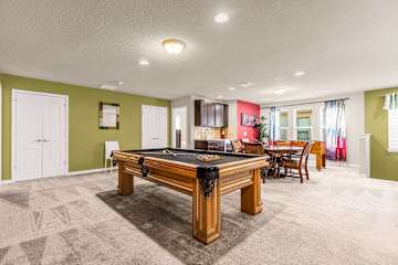 Luxury 9BR Villa in Kissimmee | Sleeps 18 Guests