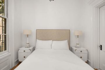 Photo #3 of Washington III | Stunning Gold Coast 1BR Loft